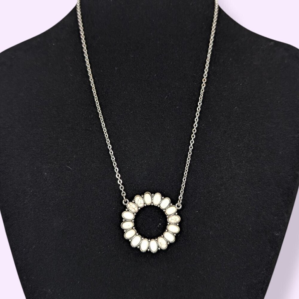 Plunder White Stone Cut Out Pendant Necklace